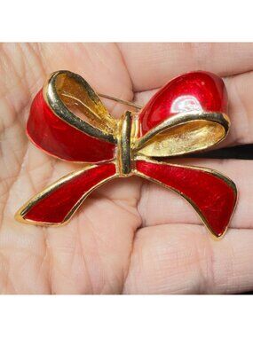 Red Bow Brooch Enamel Ribbon Pin Gold Tone Vintage Style 2"